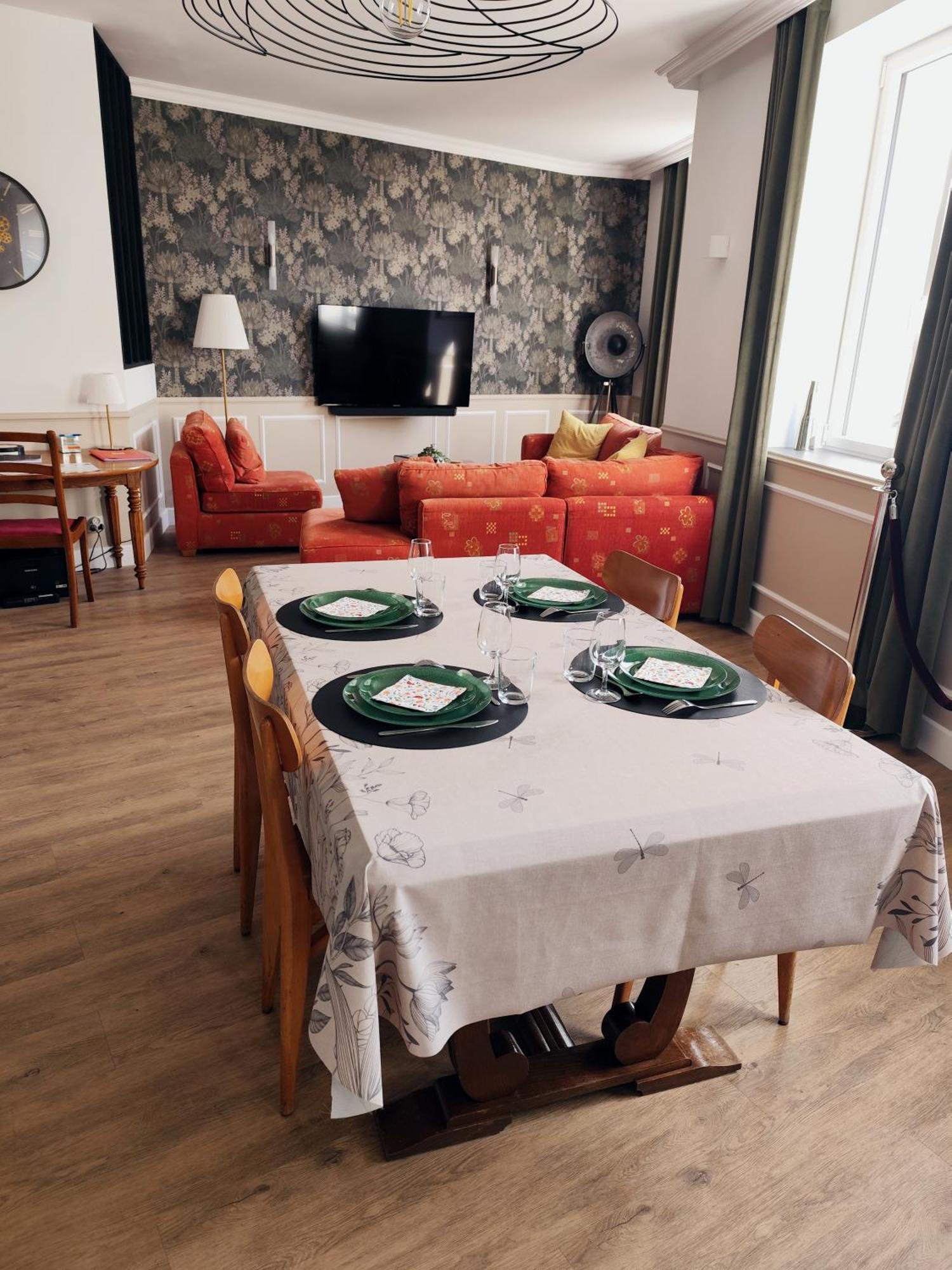 Le Familia Apartamento Guer Exterior foto