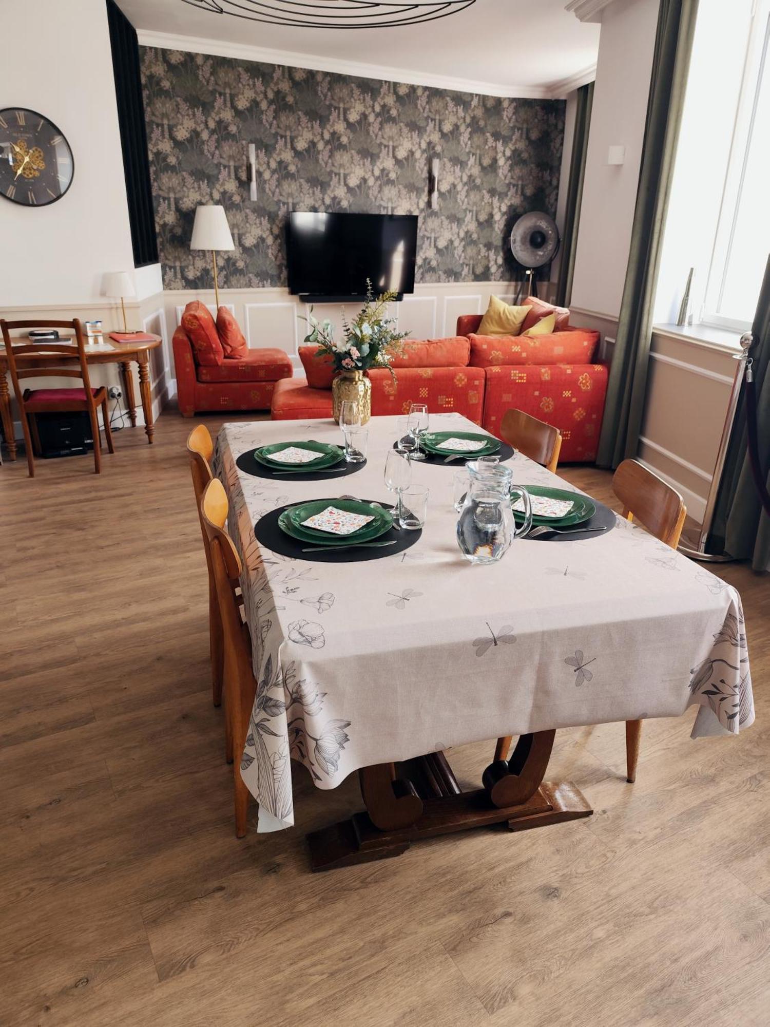 Le Familia Apartamento Guer Exterior foto